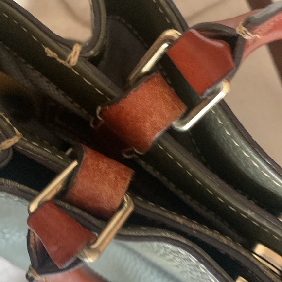 Dooney and Bourke elephant purse w/handles and crossbody adjustable strap - Picture 16 of 16